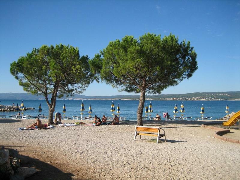 Apartment Lona Crikvenica Buitenkant foto